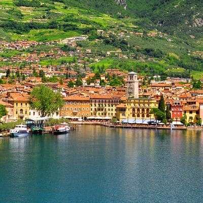 shutterstock_106007387_Vaclav_Volrab_2 Finanzierung Italien